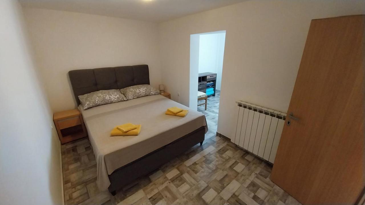 Apartment Goran & Nela 乌马格 外观 照片